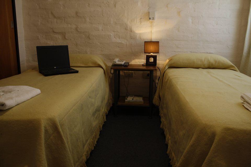 Hotel La Fundacion General Roca Luaran gambar